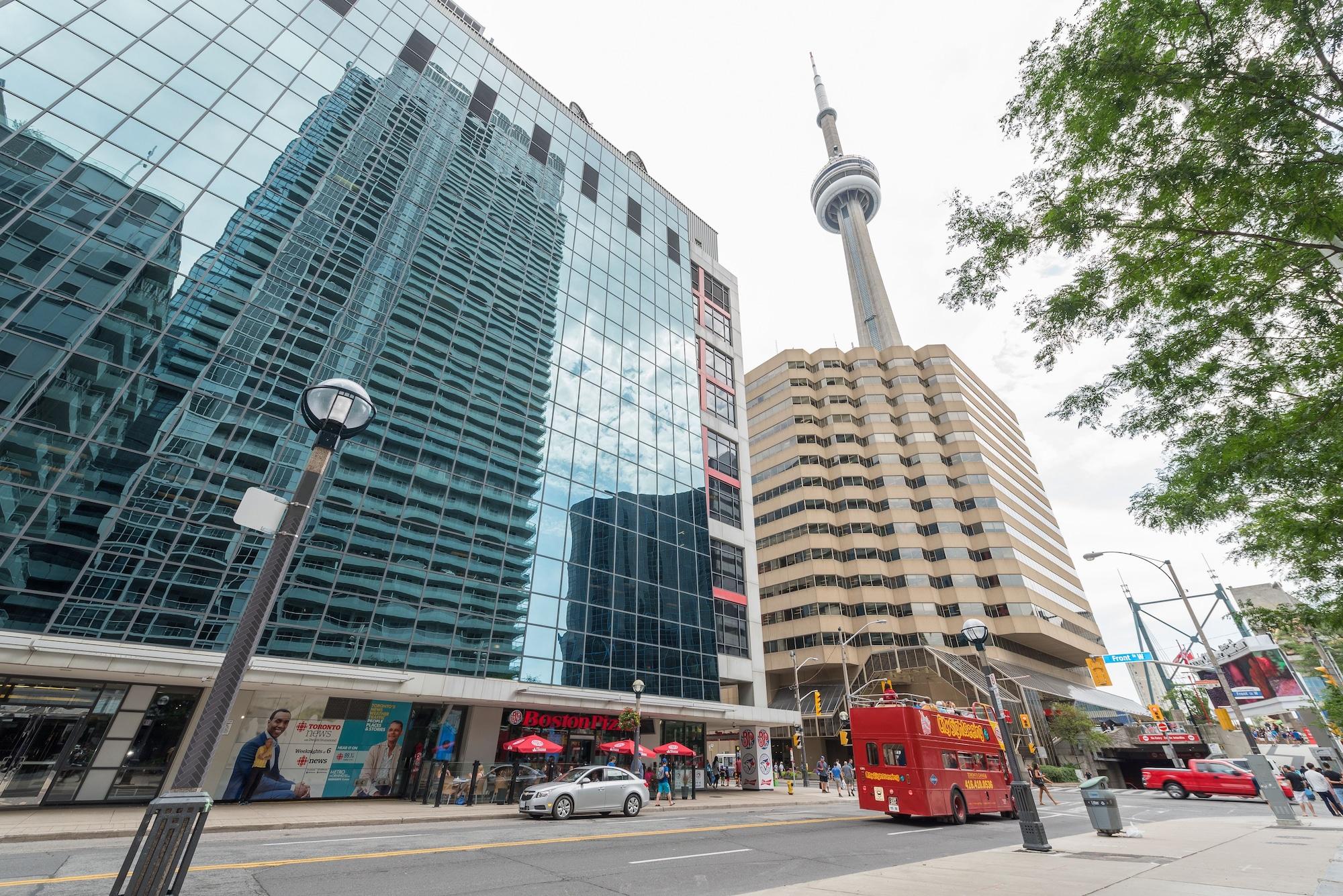 Grand Royal Condos - Cn Tower Toronto Luaran gambar
